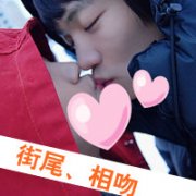 ˫˵ͼͷ񣬲ԼĴССе